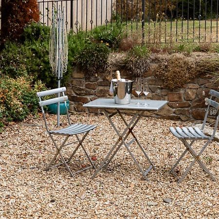 1 Chatsworth Riverscape Apartments - Riverview Apartment In Great Location With Free Parking Overlooking The Gannel Just A Short Walk From Newquays Incredible Beaches And Local Amenities New Quay Eksteriør billede