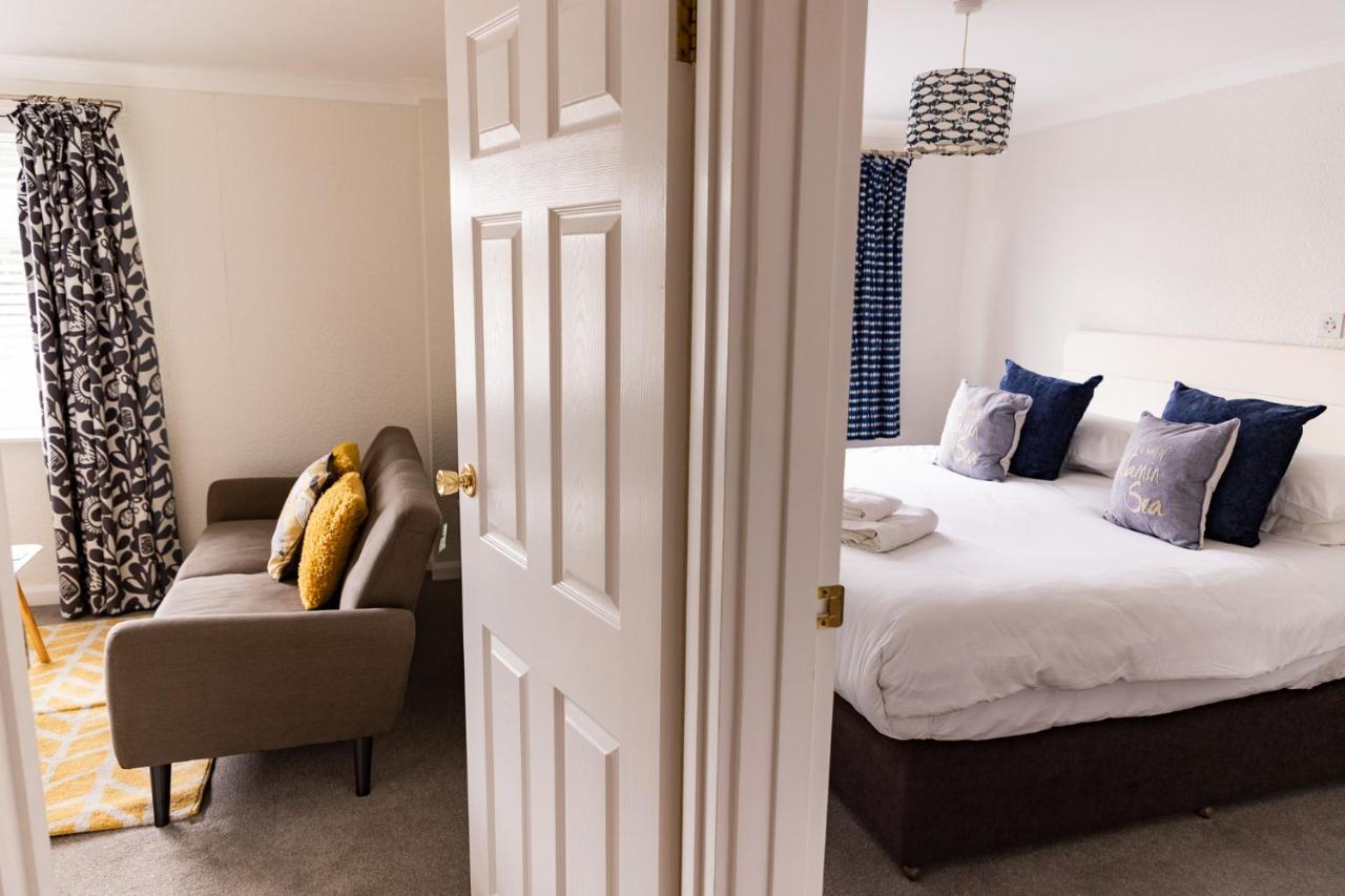 1 Chatsworth Riverscape Apartments - Riverview Apartment In Great Location With Free Parking Overlooking The Gannel Just A Short Walk From Newquays Incredible Beaches And Local Amenities New Quay Eksteriør billede