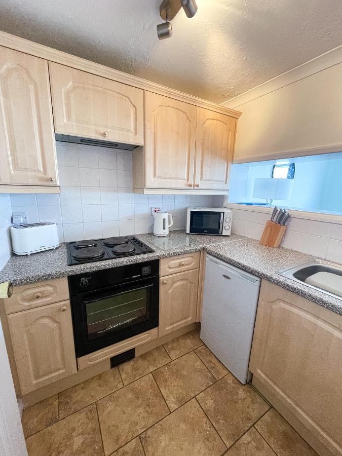 1 Chatsworth Riverscape Apartments - Riverview Apartment In Great Location With Free Parking Overlooking The Gannel Just A Short Walk From Newquays Incredible Beaches And Local Amenities New Quay Eksteriør billede