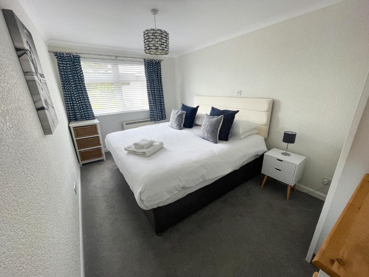 1 Chatsworth Riverscape Apartments - Riverview Apartment In Great Location With Free Parking Overlooking The Gannel Just A Short Walk From Newquays Incredible Beaches And Local Amenities New Quay Eksteriør billede