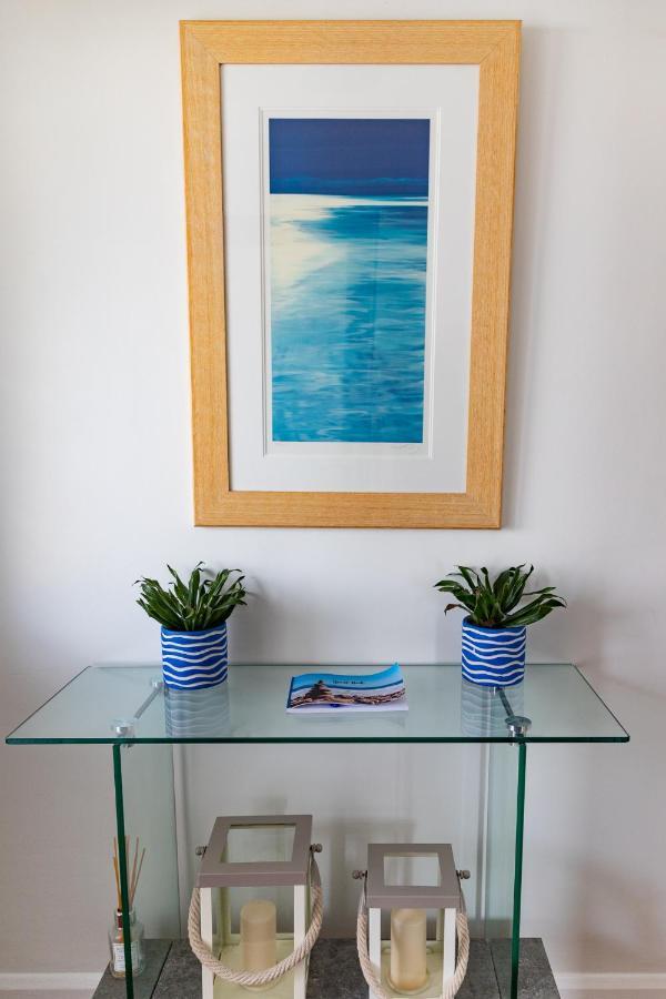 1 Chatsworth Riverscape Apartments - Riverview Apartment In Great Location With Free Parking Overlooking The Gannel Just A Short Walk From Newquays Incredible Beaches And Local Amenities New Quay Eksteriør billede
